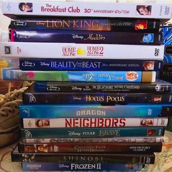 DVD and Blue-ray bundle of 15 - Picture 3 of 3